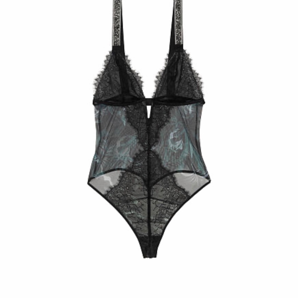 VS - Picture 2 of 4
